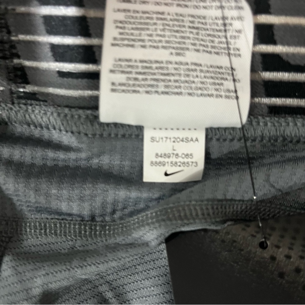 NEW Nike Pro Hypercool Advanced Performance Compr… - image 9